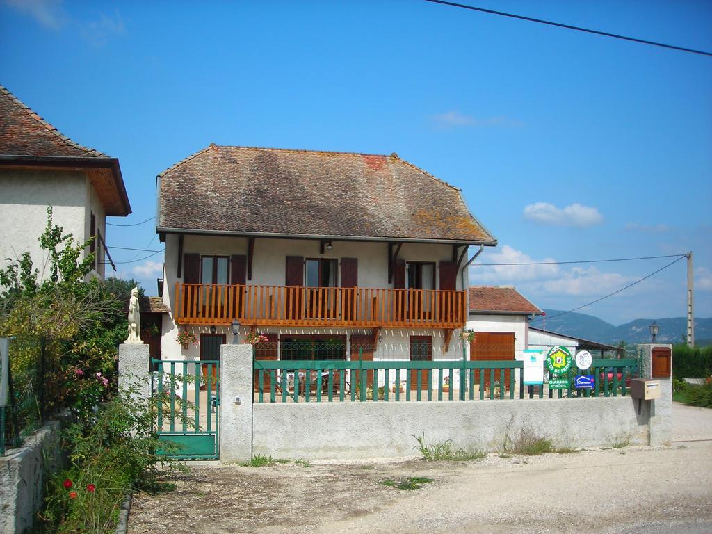 La Bardeliere Villa Corbelin Exterior photo